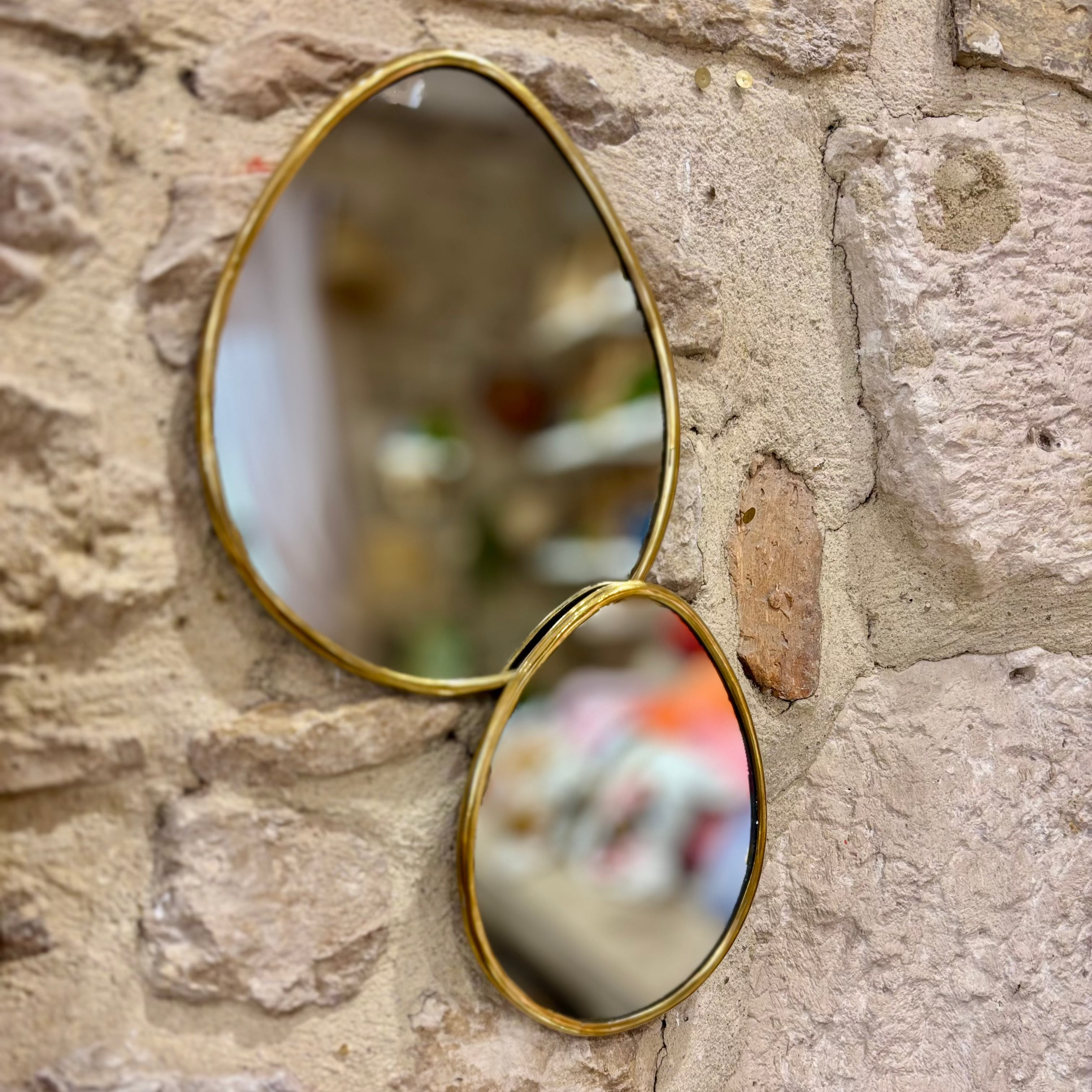 Miroir en laiton artisanal – forme ovale