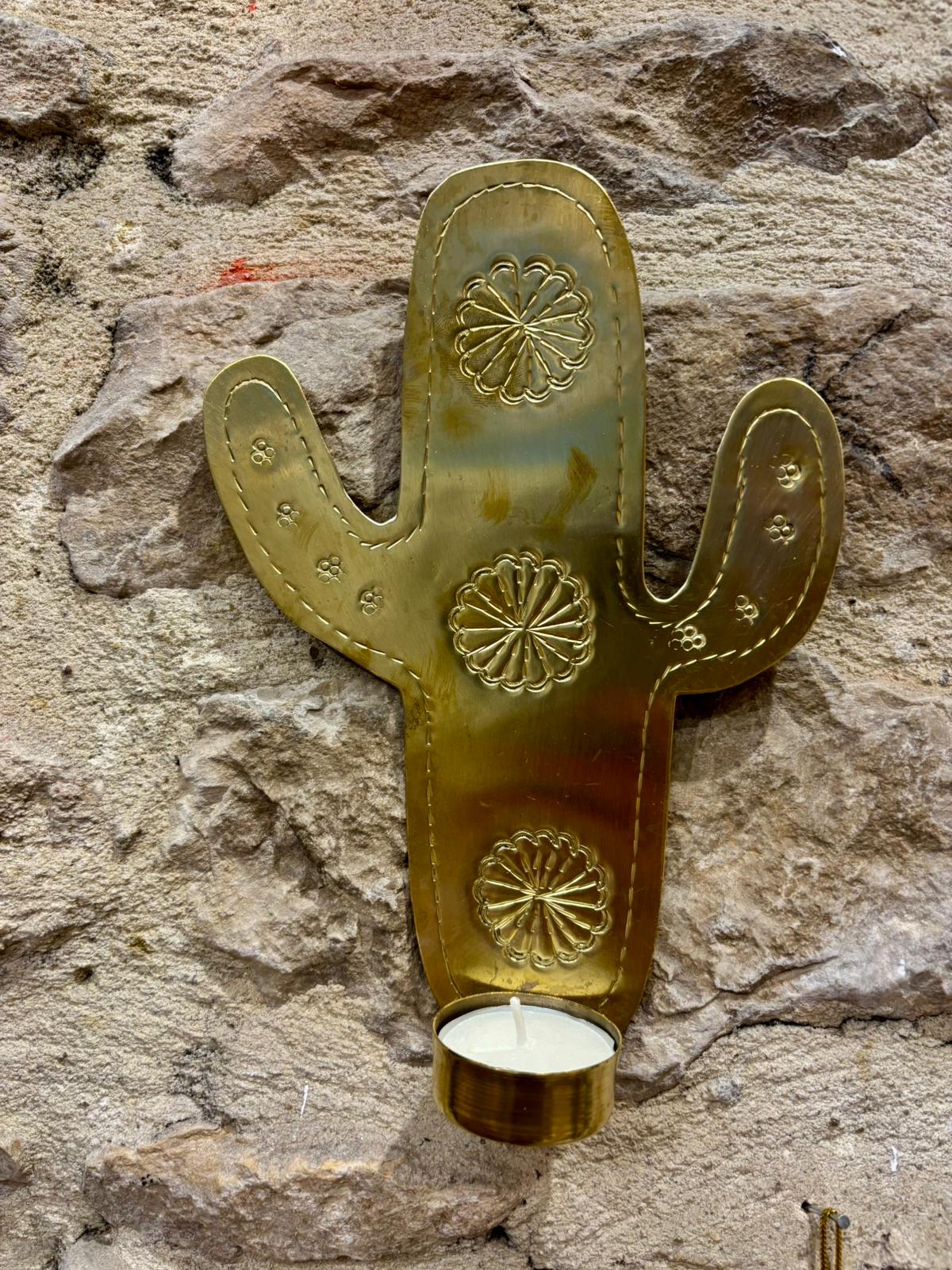 Ex-voto en laiton - Bougeoir