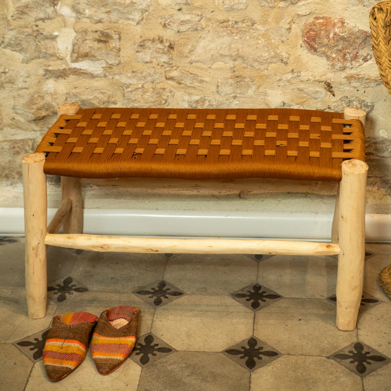 Banc marocain artisanal en bois tressé personnalisable – La Kasbah de Marie