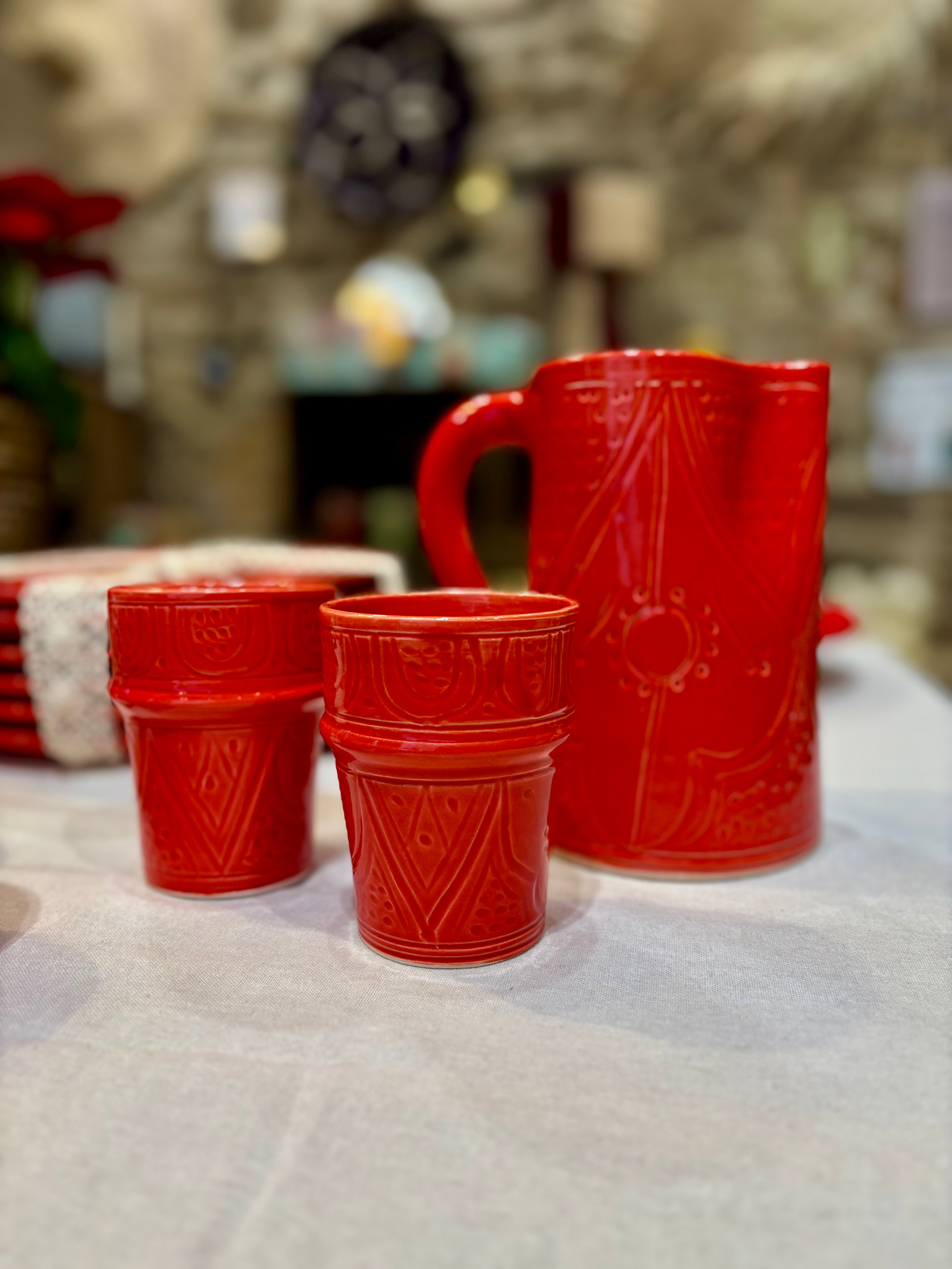 Carafe en céramique artisanale - rouge (18 cm)