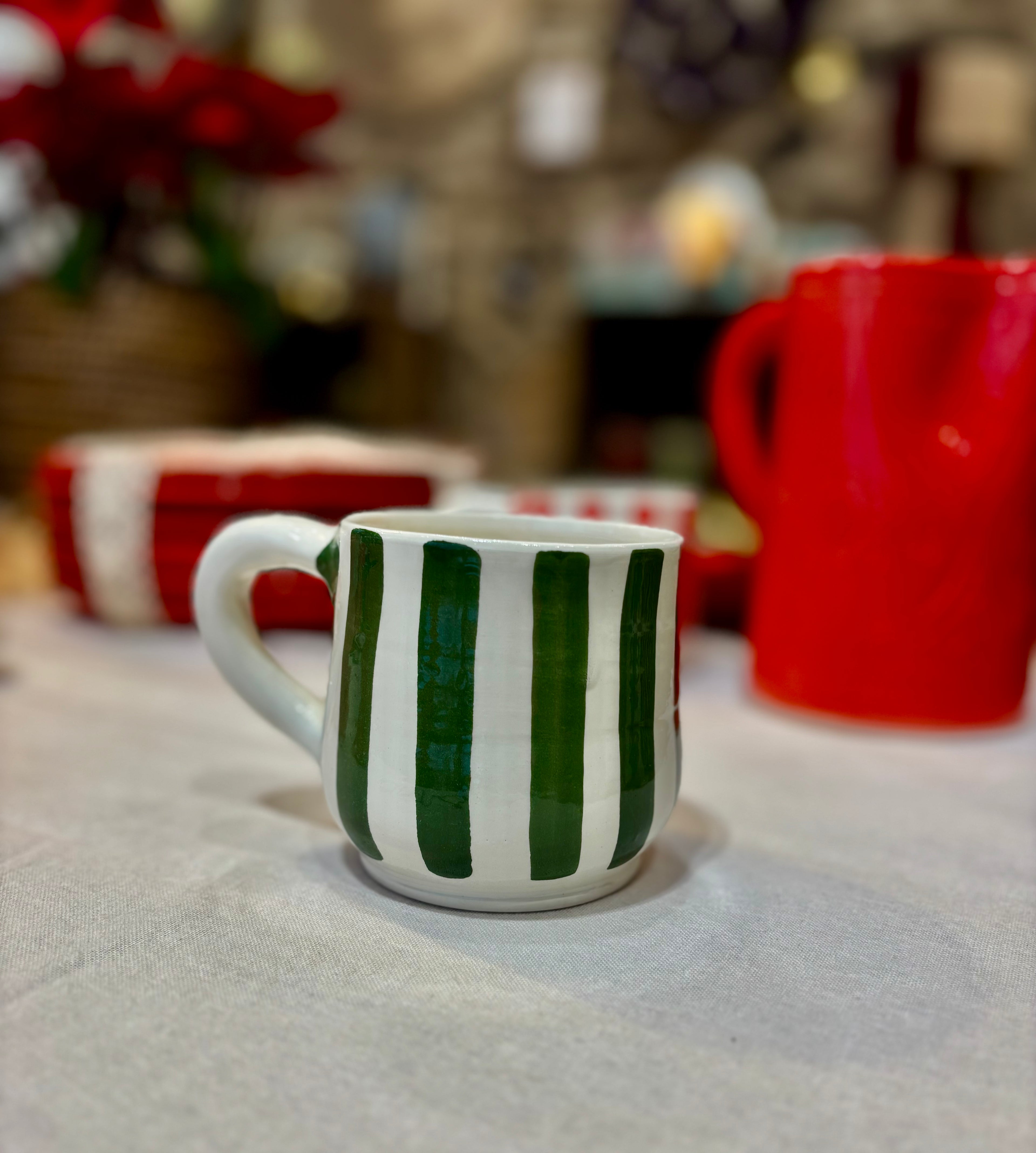 Mug en céramique artisanal - vert, rouge, marron rayé